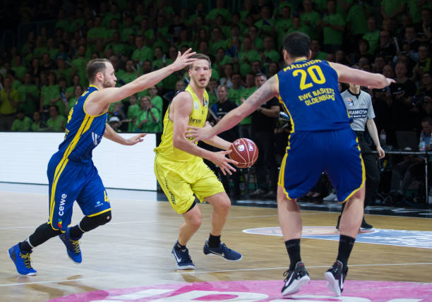 队的攻防平 队的攻防平