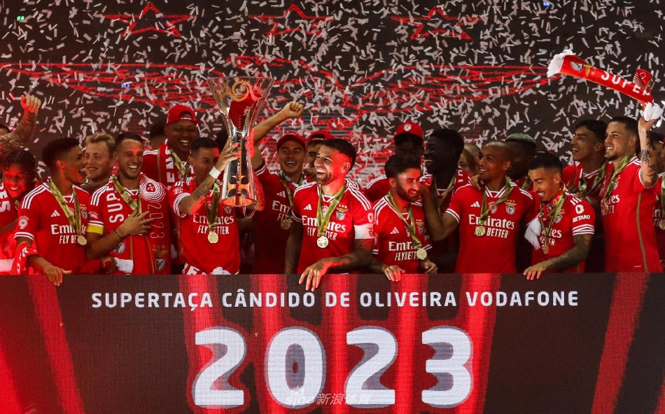 的主场氛围 的主场氛围